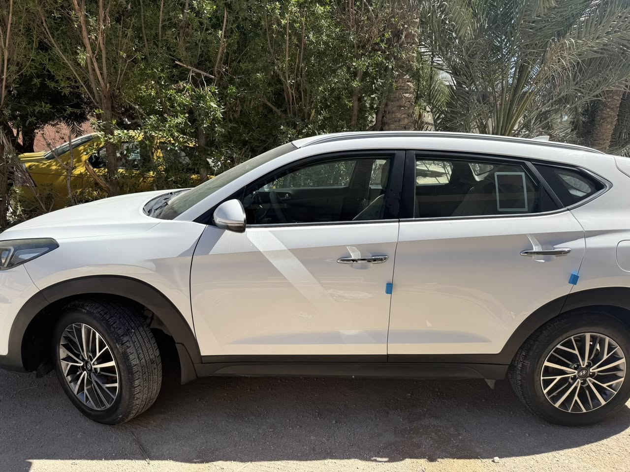 السلام عليكم توسان مديل2019  محرك 2000  رقم مثنى بسمي ماشيه 65 الف كراسي كهربا فول تحكم ستيرن شاحن وايرليس ثلاجه جمجمه وباقي المواصفات معروفة  السنوية جديدة
السعر205.       ***********
