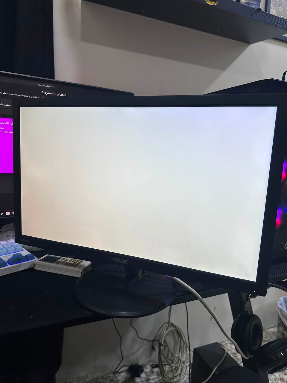 شاشة asus 60 هرتز fullhd شغالة ونضيفة ومابيها اي مشكلة حجم ٢٤ تدعم hdmi السعر 30 الف قفل بدون عملة بيع سريع 
*********** مكاني اعضمية سبع ابكار وماعدي توصيل
