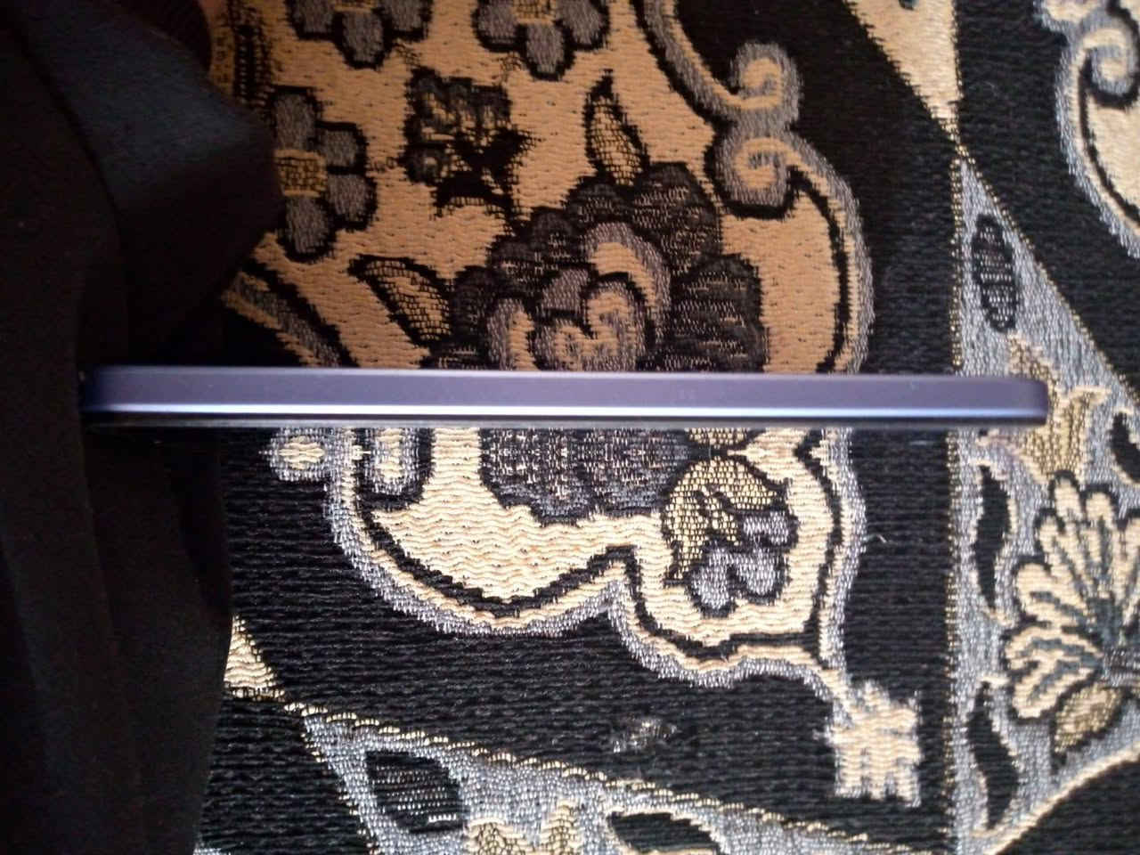 السلام عليكم ورحمة الله وبركاته...
موبايل ريلمي c85
جهاز مابي اي شي بطاريته 100/100 نظافه 100/100
البطاريه 7000 مللي امبير جهاز يشغل 60 فريم ببجي وبي نظام التيربو وكامرته اماميه 8MP والخلفيه 50MP حجم الشاشه 6.8 بوصه الذاكره 256 سعره 250 وبي مجال لطيبين مكاني صلاح الدين تكريت حي الفرسان ماعندي توصيل للاسف
واتساب /***********
