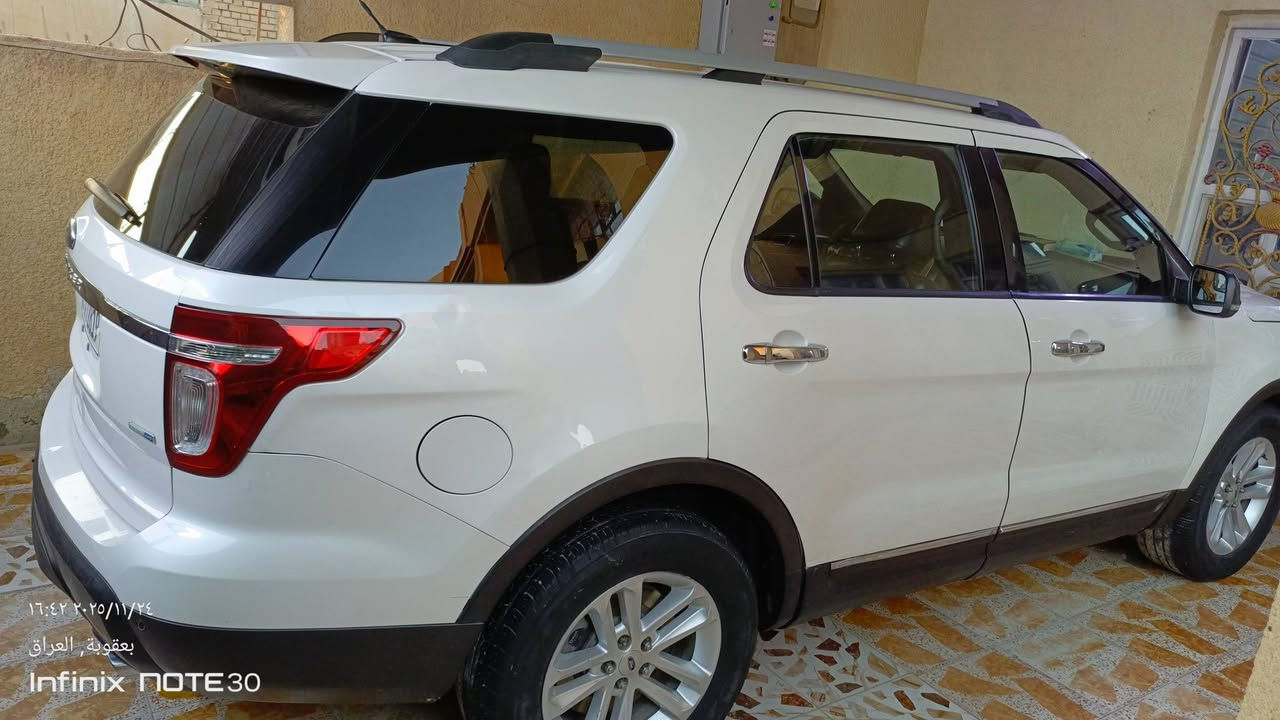 السلام عليكم .فورد اكسبلور موديل ٢٠١٣ لون ابيض XLT .ضررها جامرلغ امامي يمين  فقط .رقم بغداد تحويل مباشر كير و مكينه مال ٢٠١٩ مبدل جديد .السيارة حلوة مال جناي .فول مواصفات من عده البصمة والفتحة واي استفسار اخر اني حاضر /*********** /السيارة موجودة في ديالى .بعقوبة السعر معروضة 145 وبيها مجال للطيبين
