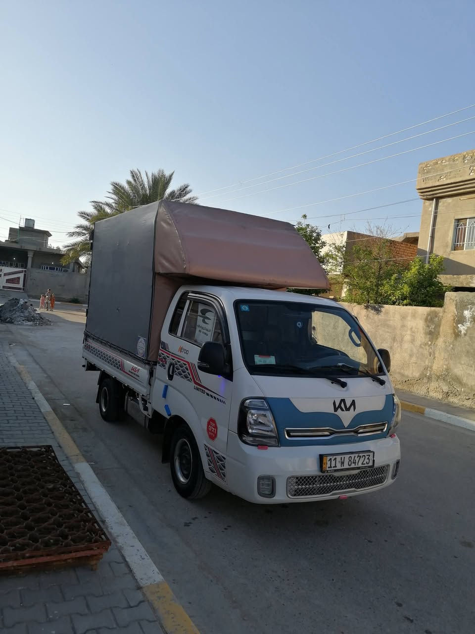 سلام عليكم
للبيع كيا حمل 

الموديل = 2022

اللون ابيض 

رقم بغداد بأسمي انكليزي جديد 

السيارة على ايدي اخذتها زيرو مكفوله من ناحيه محرك وكير وشاصي  بحاله الشركة بعدها جديده

  كل شهر اسوي ادامه  ويا الدهن السيارة مابيها اي نقص

العنوان : بغداد / الغزاليه

للأستفسار : ***********

السعر 145 وبيها مجال قليل
