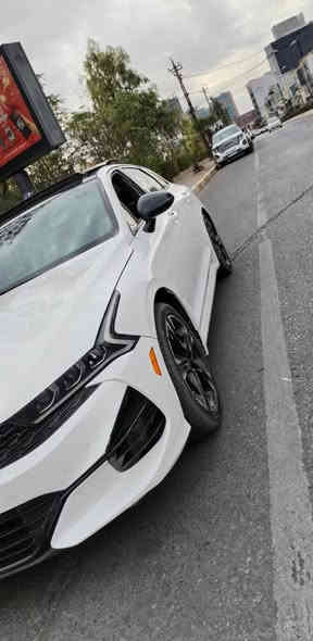 🚗💨 Kia K5 2023 GT-Line… فخامة الأداء وجمال التفاصيل!
السلام عليكم سياره k5 جيتي لاين مواصفات معروفه السياره بيه جاملغ وبنيد بدون دواخل السياره حلوه كلش مكينه 1600تيربو السياره بسمي  السعر 193 وبيه مجال ***********
