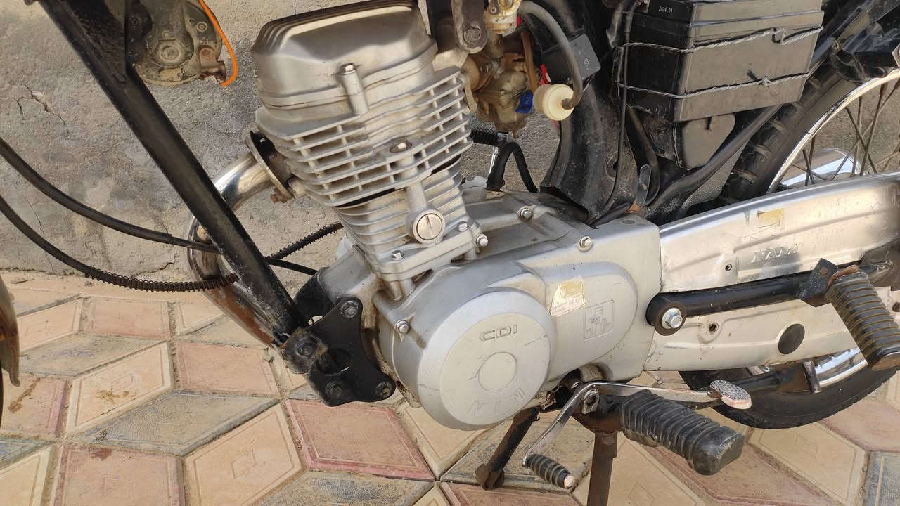 سلام عليكم هاي الدراجه  اوراق اصولي للبيع السعر 700وبيهة مجال قليل التواصل واتساب او اتصال ***********
