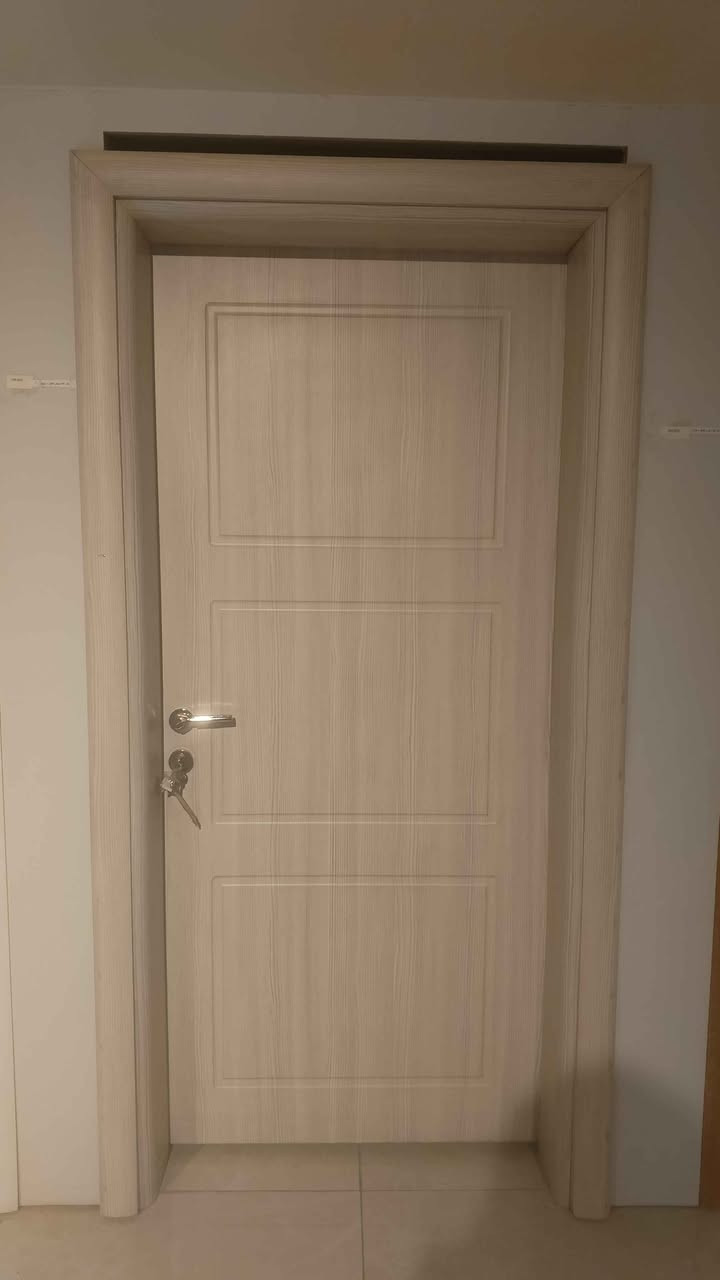 عرض خاص ولفترة محدودة على القطع الأخيرة 💥
باب خش جديد  ومتين تركي درجة اولى 
شغل مضبوط ويعيش وياك سنين
يناسب البيوت والشقق والمكاتب والمحلات وبكل الالوان
💰 السعر: 300 ألف فقط (مخفّض)
✨ خشب طبيعي✨
📦 الكمية محدودة
📍العراق- ديالى - حي المعلمين مقابل مطعم الوان 
📞 للتواصل والاستفسار : واتساب
***********
⏳ لا يفوتك العرض… السعر ما يتعوّض ولا موجود بكل العراق بعقوبة, ديالى
