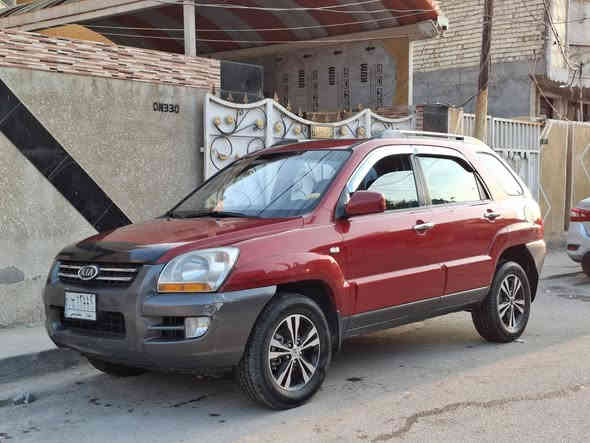 السلام عليكم للبيع او المراوس كيا سبورتج وارد خليجي فول مواصفات موديل ٢٠٠٧ كفاله عامه 
فتحه شاشه كاميرا حساسات تدفئه بالكشنات محرك ٢٠٠٠ دوش المرغوب صدر امامي خلفي جديد تخم تاير جديد سياره جاهزه من جميع النواحي مكاني البياع السعر ١١٢ وبيها مجال 
رقم الهاتف *********** بغداد
