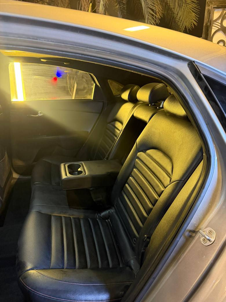 للبيع 
كيا فورتي 2022
فئه gt✈️
محرك 1.6 كير عادي 
سستم صوت كزوز وبوب كورن بلادي 
حادثها من اميركا بنيد فقط وبالعراق بيها بارد بالجاملغ الامامي الأيمن والايسر نص صبغ واكو رصعات بباب السايق 
الباقي كله واضح كفاله كير ومحرك العنوان بصره أبي الخصيب 
السعر 125 
*********** البصرة, العراق
