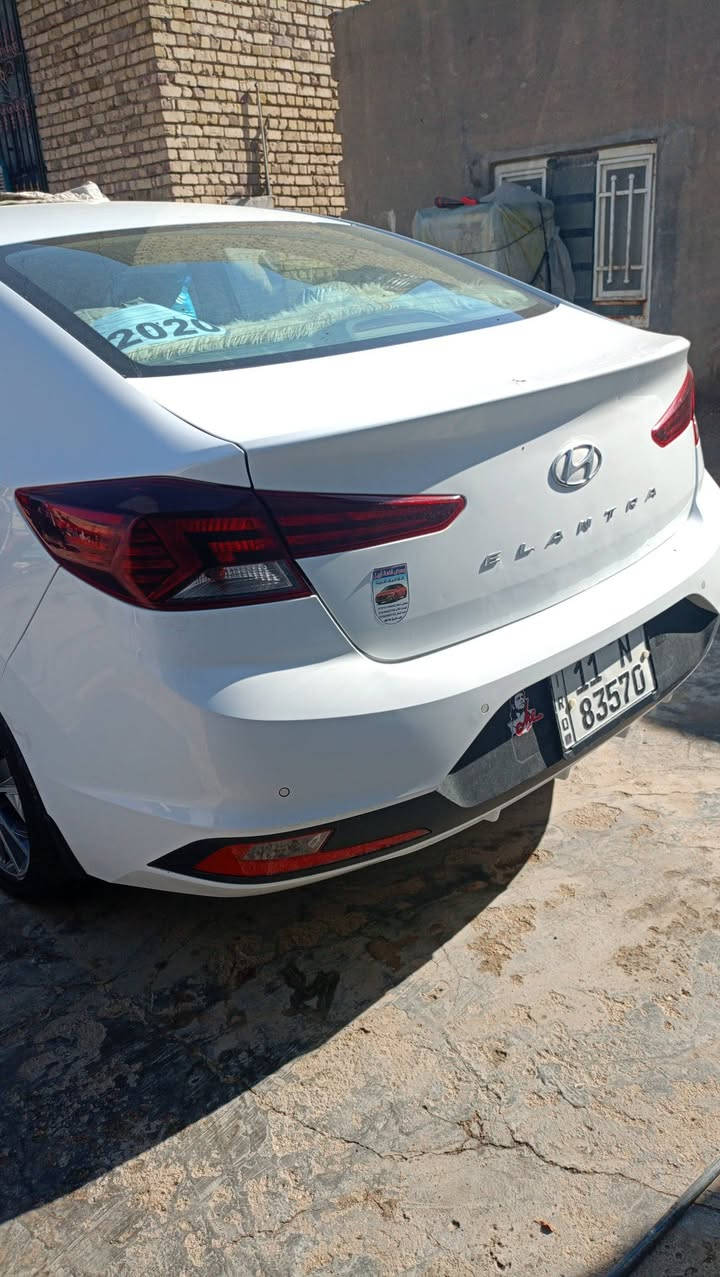 سلام عليكم سياره فول. واحد ع واحد.  سياره مال بيت.   مكان بابل. رقم بغداد. سياره جديده حيل.  سعر 173. يحب يتصل.  مو شراي لا يتعبني. فقط ع خط متواجد. ***********
