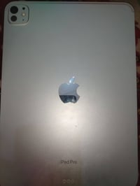 ايباد m4 ذاكره 256 بطاريته 97 للبيع 900 قفل 07519561425 مكاني بغداد