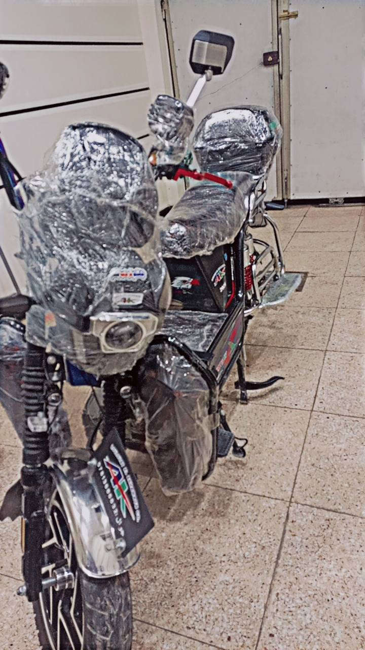 دراجه جبلي للببيع بطاريات عل فحص الدراجه كدام عينك تجي تفحص مستعجل على بيعته السعر 700، وبي مجال رقم ***********
