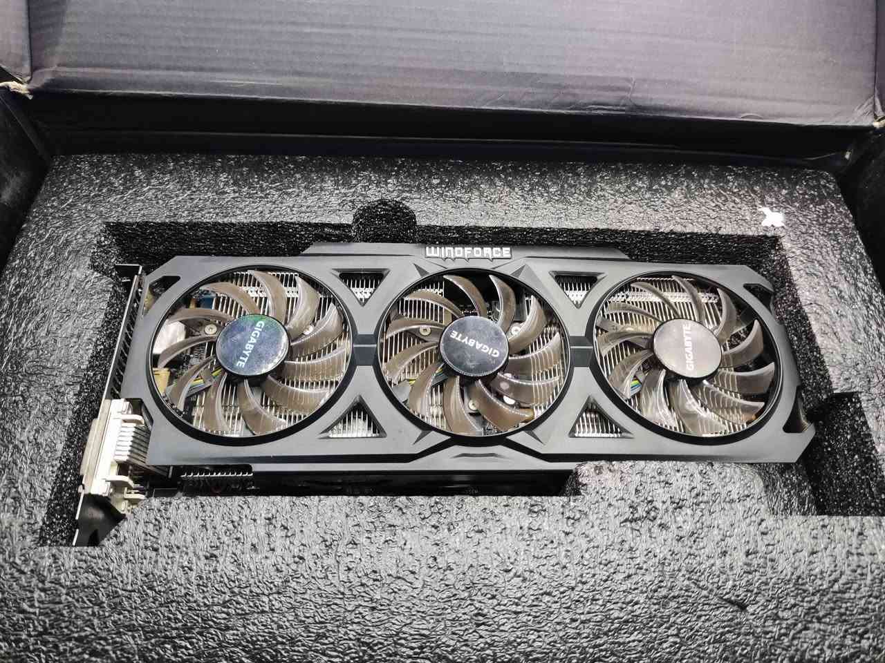 كرت شاشه ماعرف شكد ب بحثت عليه طلع 760 
أعلى سعر ابيع


**إذا كنت صاحب هذا الإعلان وتريد حذفه لأي سبب، رجاءا أرسل رسالة إلى الدعم الفني**