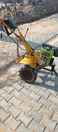 كاروبه للبيع سعر خاص او اتصال.  07760581733