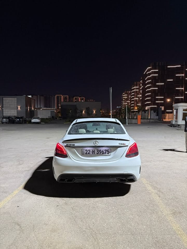 السلام عليكم للبيع او مراوس
مارسدس c300 موديل 2018 السيارة وارد امريكي حادثها جاملغ وبنيد وبيها صبغ جاملغ ثاني يعني 3 قطع مكينة مفتوحة السعر 175 وبيها مجال 
***********
