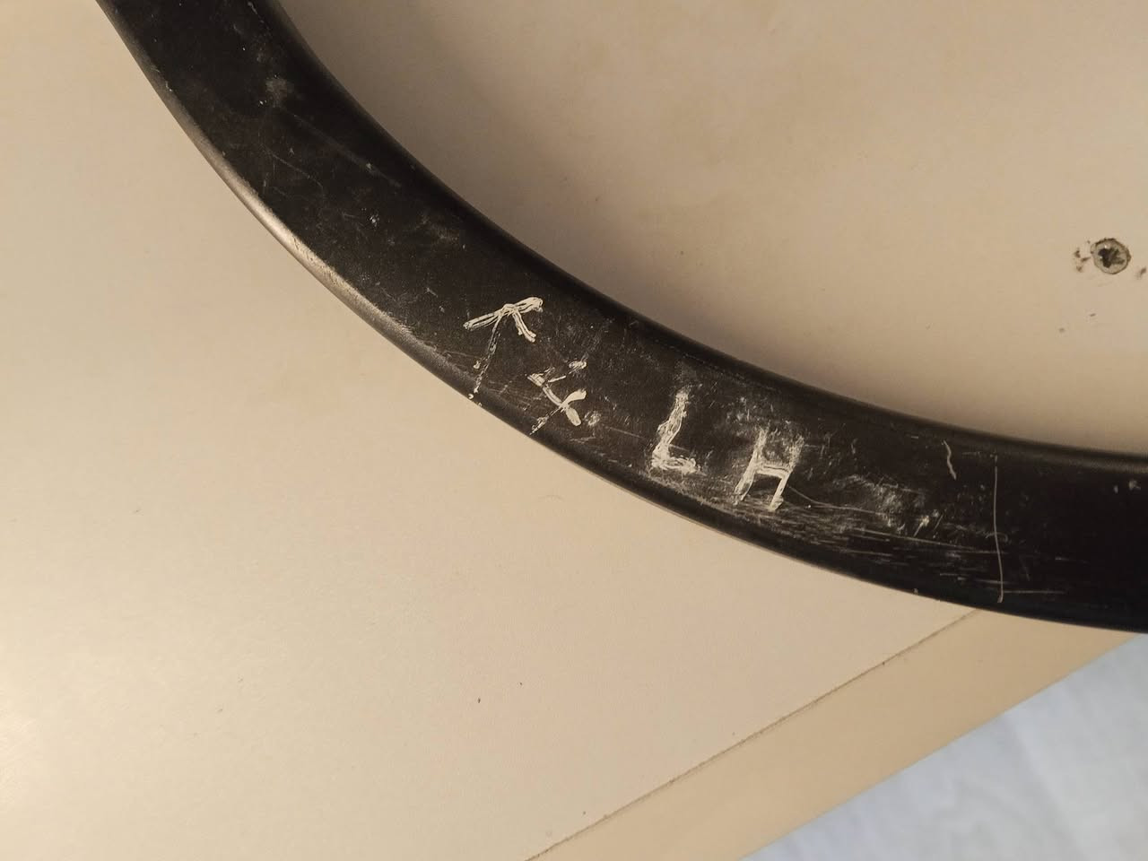 السلام عليكم
رمايد صندوك مال السياره كي فور 

موديل 2025مال وارد امريكي 

للبيع السعر 150الف

***********
