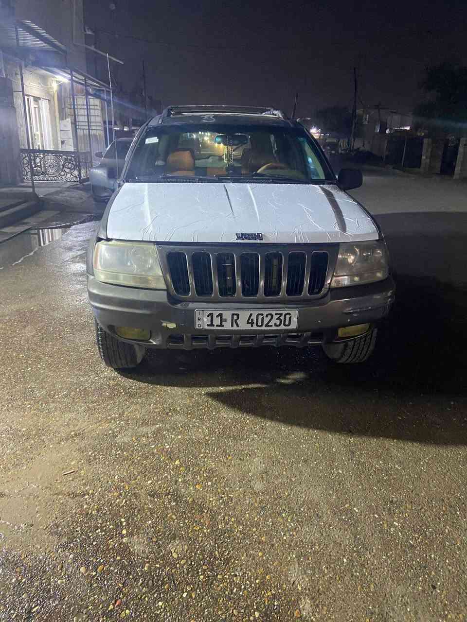 السلام عليكم جيب شيروكي موديل ٢٠٠٠
كير ومكينه بطه ٢٥٠٠ تخم تاير جديد 

مكان السياره شعب حي البساتين 

السعر ٥٥ 
***********
