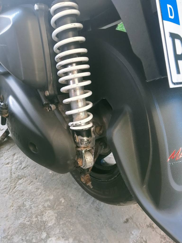 السلام عليكم 
ثعلب gtr كابريتر للبيع 
كاملة مكملة و احلة من الصور 
بيها منضومة led تخبل 
وعليها ويل gtr الخ..
دراجة كاملة مكملة مال جناي 🌺
*********** متوفر واتساب بغداد, العراق
