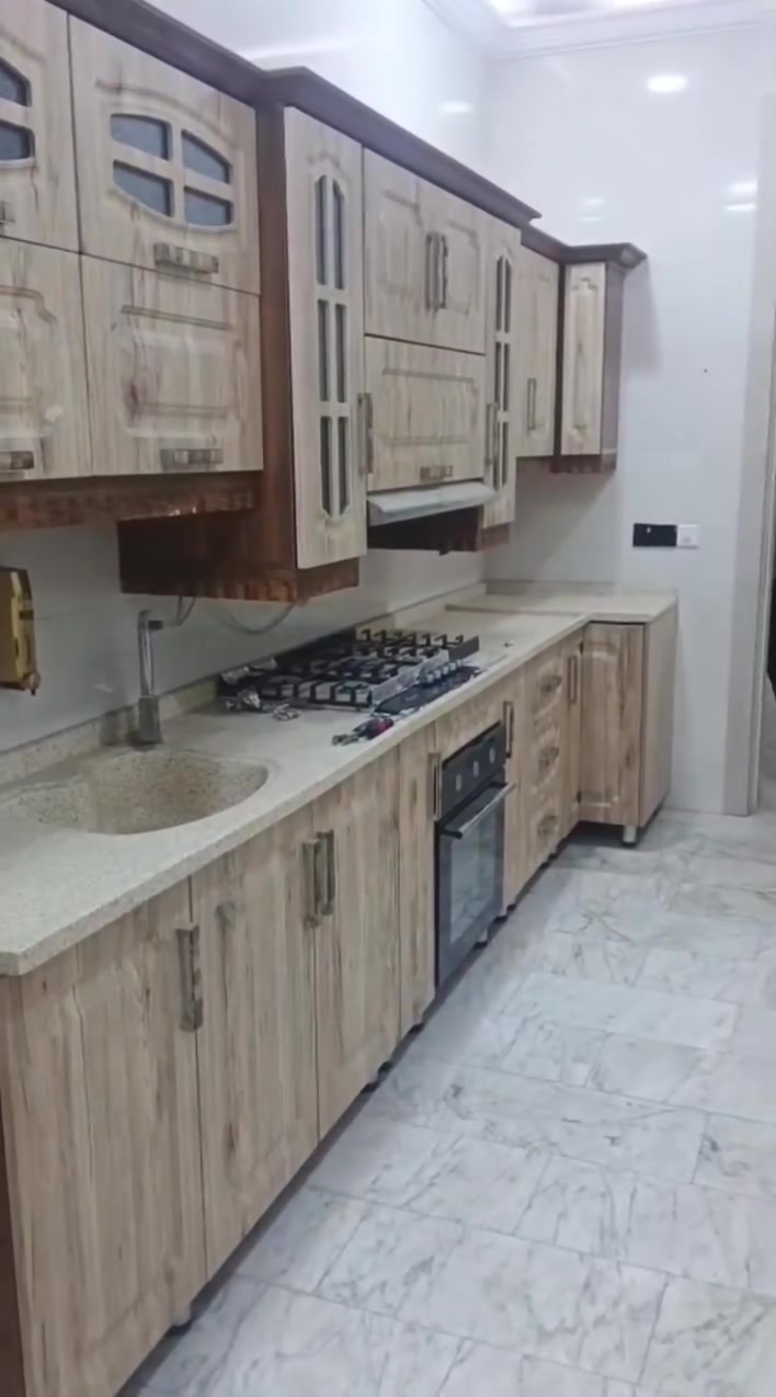 مطبخ تركي مع الطباخ والفرن للاستفسار ***********
