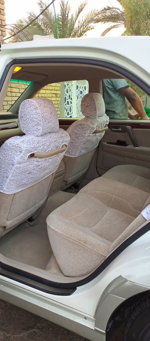 السلام عليكم
ملكه موديل 2002 (ادوات) جديد كارتون 
ماشيه جوه (١٠٠)مكفوله كفاله من الگص والضربه D4 صغير مكينه وگير كفاله 
كرستال اصل 
استمارة حجز بيها 
السعر 85 تواصل *********** وات ساب مفتوح
