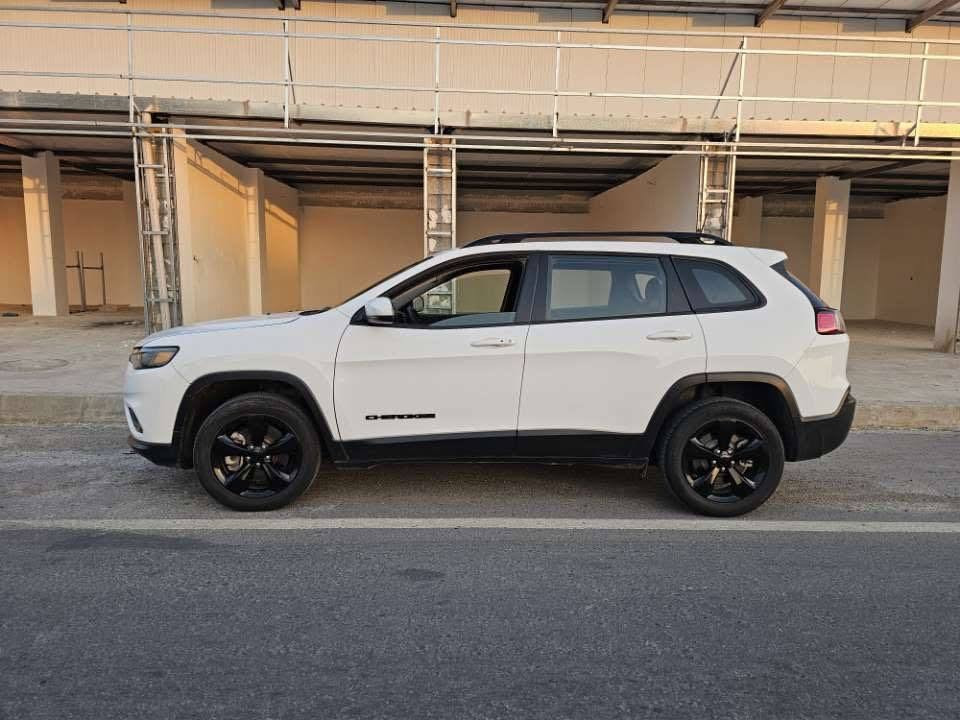 مودیل ٢٠١٩Jeep شێروکی
فول فول مواصفات top black
پانــوراما
محرک شەش سلندر
محرک کبیر مرغوب بدون توربو
٩ گیر
تبرید مرکزی
ڕادار امامی و خلفی
کامیرا امامی و خلفی
ئاوێنه ڕادار و اشارە
لایت زینون بیلادی
کوشن جلد و هیتر کهرباءی
سترن هیتر
گیج لاریدو استراد خاص
شاشە گەورە
3 بصمە و شغال
ماشیة ٦٠ هزار
مالی دوستە و یک دینا مصرفی نیه
بە ناوی خومه رقم  باریک
ربع بونید صبخ بدون دواخل
ایرباگات سیستم شریکة
₀₇₅₀₄₉₄₀₄₄₁ أربيل, العراق


**إذا كنت صاحب هذا الإعلان وتريد حذفه لأي سبب، رجاءا أرسل رسالة إلى الدعم الفني**