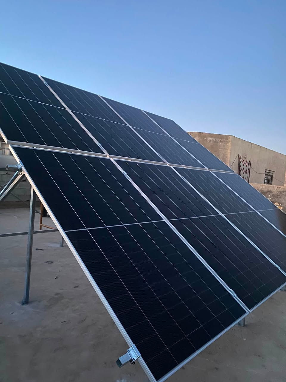 ️ منظومة طاقة شمسية متكاملة من VOLTIX ☀️
استمتع بالكهرباء المستقرة وقلّل اعتمادك على المولدات والكهرباء الوطنية مع منظومة عالية الجودة بضمان استبدال لمدة 10 سنوات.

🔋 مواصفات المنظومة:

✅ انفيرتر POMEGA Hybrid بقدرة 5KW
✅ بطارية ليثيوم POMEGA بسعة 20KWh
✅ 8 ألواح JINKO قدرة 725W للوح الواحد
⚡ القدرة الإجمالية للألواح: 5.8KW

✨ مميزات المنظومة:
✔️ تشغيل الأحمال المنزلية بكفاءة عالية
✔️ شحن سريع واستغلال ممتاز للطاقة الشمسية
✔️ بطارية ليثيوم بعمر تشغيلي طويل
✔️ مراقبة وتحكم ذكي عبر التطبيق
✔️ مناسبة للعمل أثناء انقطاع الكهرباء

🛡️ ضمان المنظومة: 10 سنوات استبدال

📞 للاستفسار والطلب:
***********

VOLTIX
⚡ حلول متكاملة للطاقة الشمسية • الإنشاءات • الأعمال الكهربائية • المنازل الذكية

#الطاقة_الشمسية #POMEGA #JINKO #VOLTIX #طاقة_نظيفة #Hybrid #SolarEnergy #العراق
