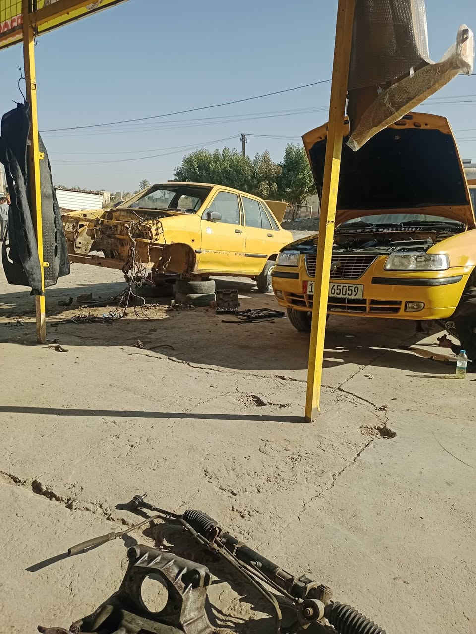 السلام عليكم ورحمه الله وبركاته
تفصيخ راسم أبو محمد إيشي تحتاج موجود 
جديد ومستعمل ايراني وصيني وكوري 
ونشتري سيارات تصقيط اجره وخصوصي 
العنوان بغداد أبو غريب الزيتون 
***********
