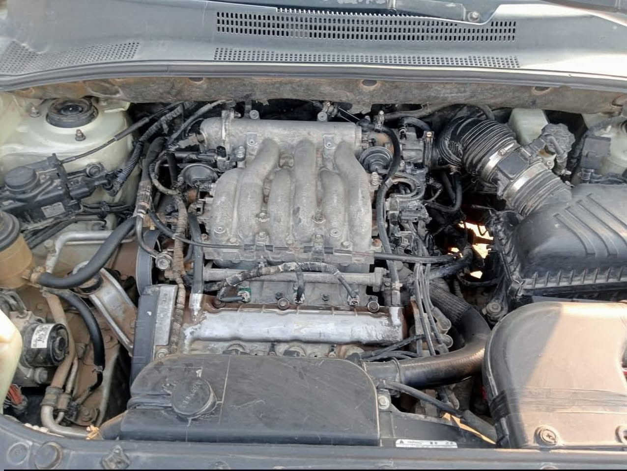 سلام عليكم سبورتج موديل ٨وارد امريكي ضربتها بس خشم البنيد.  مقدار أربع اصابع ومصبوغه حزام جماليها مكفوله من ضربه القويه والكلبه ودحجه حداديه ورا وكدام جديد تايرات جديد مكينه وكير كفاله مكينه ٦سلندر تبريد تدفئه فول فور ويل سعر 105وبيها مجال حق جيه مكاني الديوانية 
اتصال ‏‪***********‬‏
