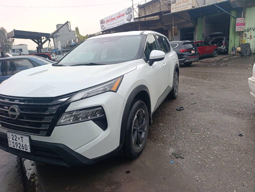 نیسان روج 2023 SV AWD
3 پستون 
بسمە دەرگا ئاوێنە ڕادار شاشە گەورە بەسمە ڕادار 
مودی سپورت ئیکو نورمال ئوفرود زووترین مواسەفاتی تر 
سەیارەکە  بەبی بویاخە 
بو زانیاری زیاتر پەیوەندی بکە 
*********** أربيل, العراق
