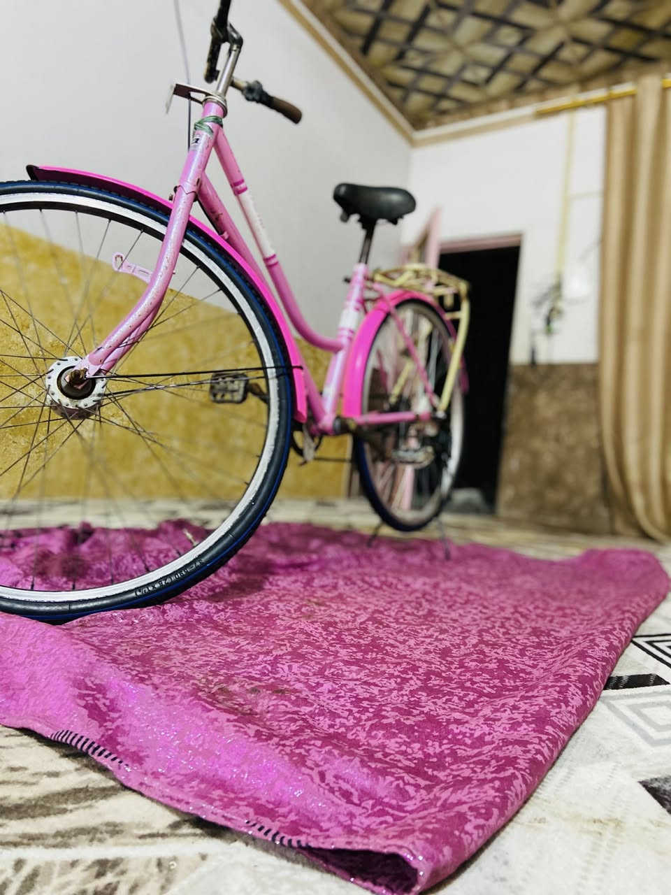 باسكل نضيف البيع سعر 120و بي مجال كفاله عامه عن البوكه عوزه بس صبغ السوبايه بقيه كله بيدي سويته تصال ***********
