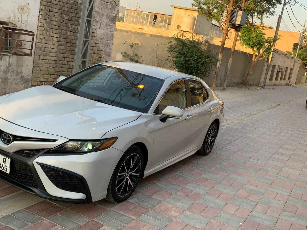 كامري وارد امريكي  SE/NIGHT SHADE2023
ماشيه 20 الف كيلو متر 
لون (سموك) مميز 
شفتات ستيرن 
تحكم استرين
رادار امامي 
قياده اليه 
تحديد مسار
كشن السايق كهربائي
بلوتوث 
كاربلاي
قياده ايكو …نورمال… سبورت
تبريد ايكو 
4 سلندر 2500
كشنات جلد ومطعم مخمل 
اشاره بلمري 
شاشه كبيره
الحادث خلفي جاملغات وقبق جنطه راجع بارد بدون صبغ تكحيل فقط وبيه طخه بل بنيد راجع بارد اي نقص مابيه 
والسياره بدون ايرباك كله سليم 
مرقم بغداد وكامل لوحات جديده 
السعر 205 وبيه مجال للشراي 
للاستفسار اتصال ***********
