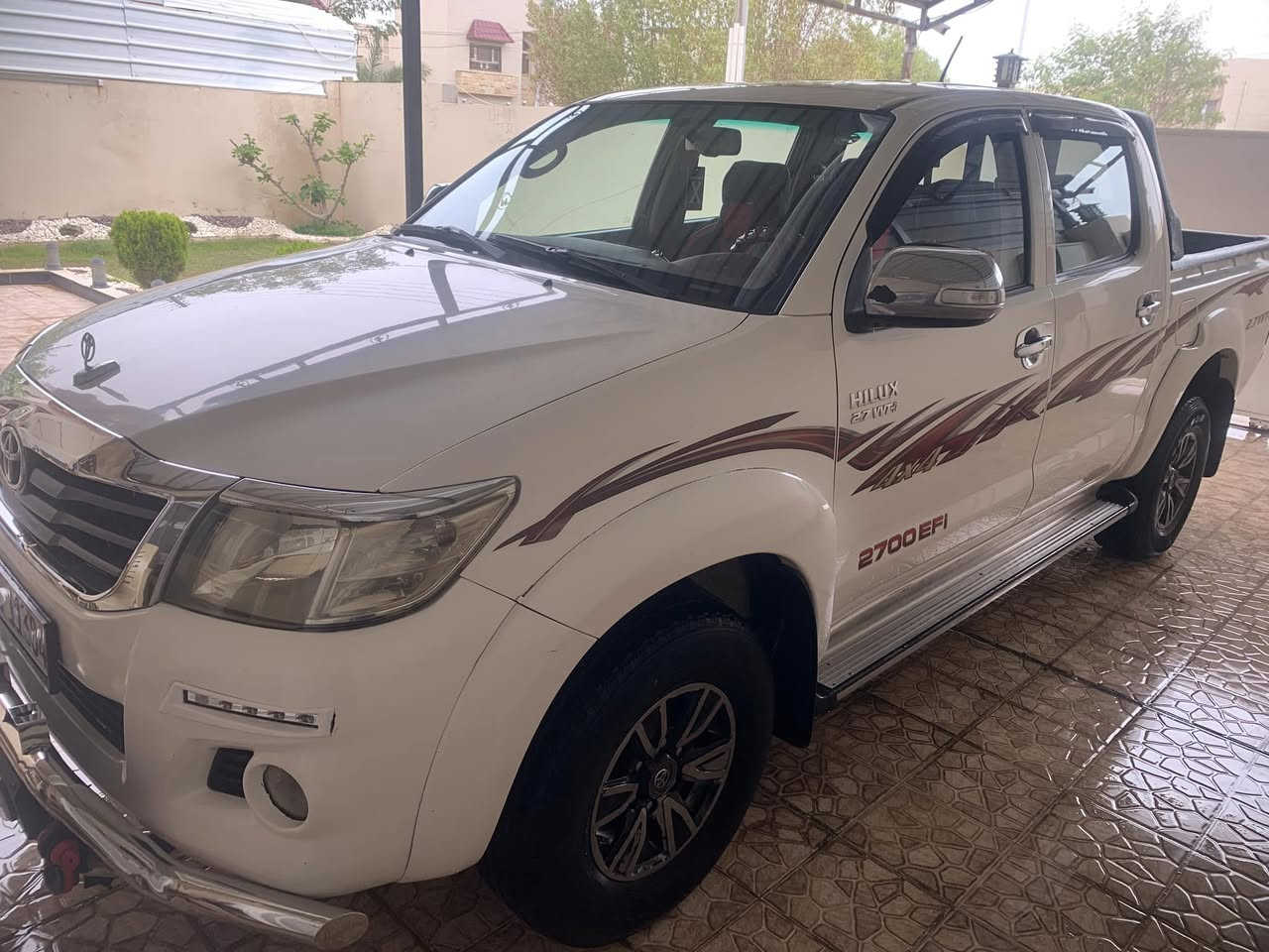 بيع او مراوس 
تويوتا هايلوكس موديل 2013 
رقم اربيل دولي
كير عادي 
فور ويل 
محرك مامفتوح  
كفالة 
بيها صبغ شبرين يم البك لايت وشبر بارد جاملغ امامي فقط
سيارة جديدة وجاهزة
مكان السيارة  تكريت

للاستفسار  ***********
