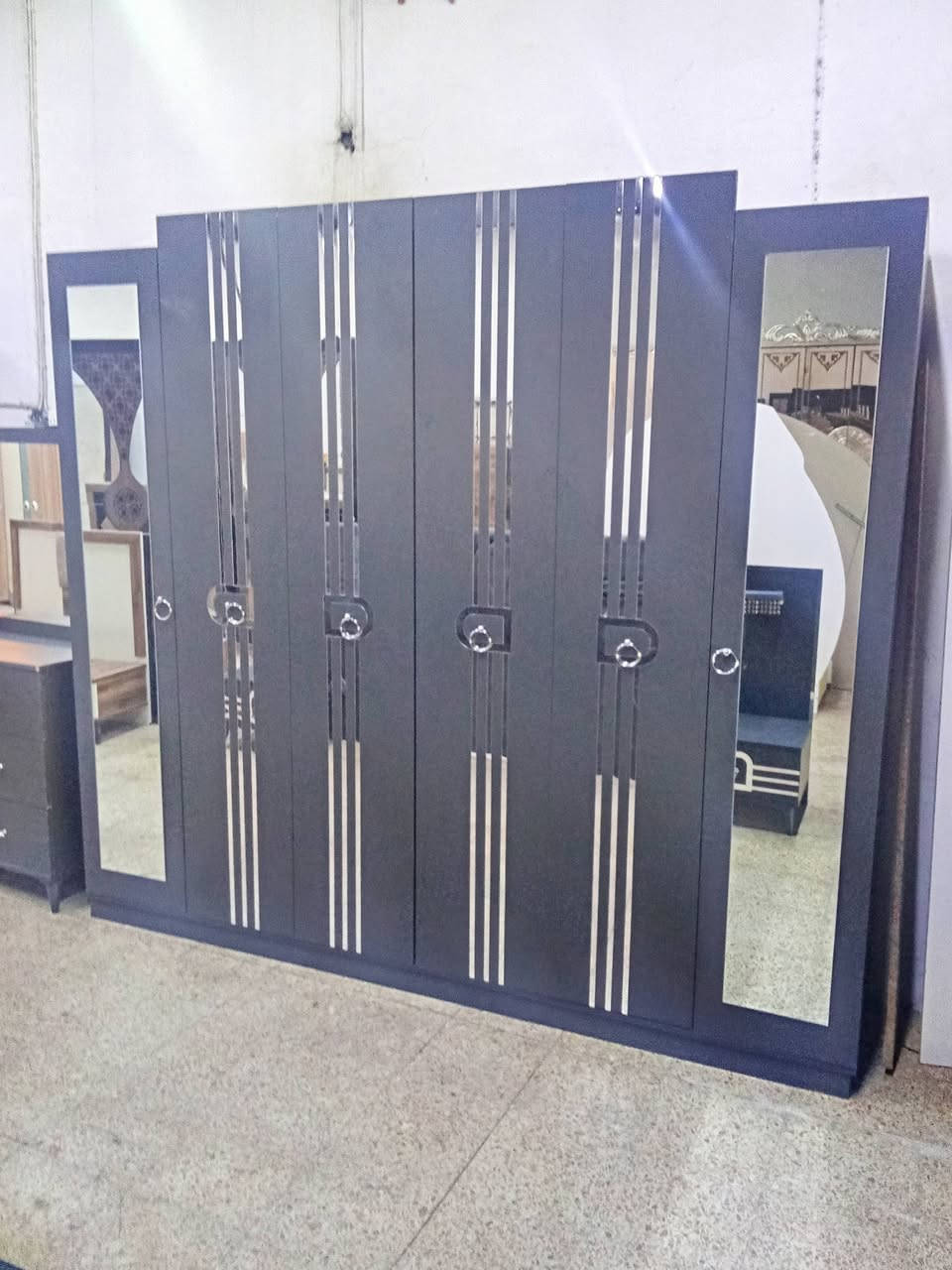 غرفه خمس قطع نظافه 💯💯 

شد ونقل كامل 

السعر 500

اي استفسار ع رقم او صفحه

***********
***********
