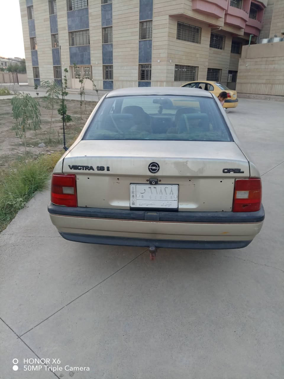 اوبل فكترا ١٦ موديل -89-رقم نينوى مشروع سنويه نافذه 2030 بدون ضرر 
تريد وكاله تريد تحويل السعر 36بيها مجال بصيط اتصل عل رقم ***********
