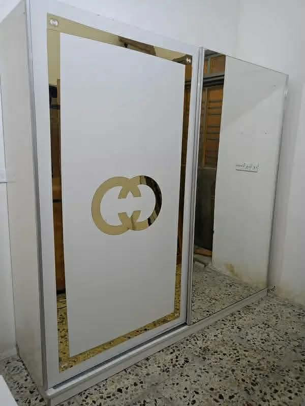 غرفه 5 قطع لو ابيضّ ساطع  
عدد قطع 5 
شد وتوصيل مجاني داخل بغداد
سعر375 شامل توصيل وشد


**إذا كنت صاحب هذا الإعلان وتريد حذفه لأي سبب، رجاءا أرسل رسالة إلى الدعم الفني**