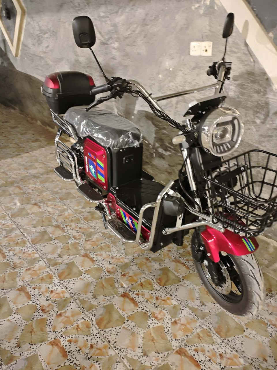 موطور. جبلي. ابو سله موديل2026. عدد بطاريات 7. اي نقص ما بيه دراجه استخدام شهر او 10 ايام. ماخذه من جمعيه. سعر 825 او بيه مجال بصيط
رقم *********** ،مكاني فلوجه
