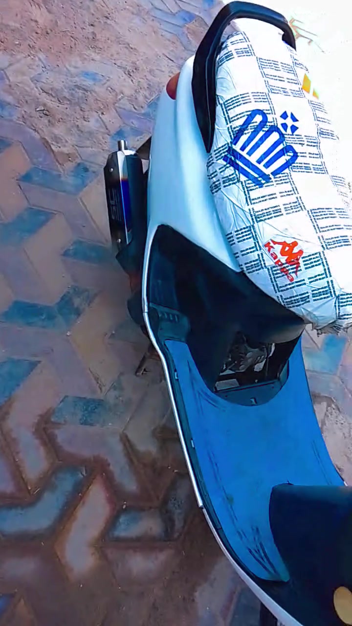 السلام عليكم دراجه فراشه للبيع مفتوحه مرة وحدة السعر360قفل اادراجه احلئ من الصورة تجي وشوف بعينك


**إذا كنت صاحب هذا الإعلان وتريد حذفه لأي سبب، رجاءا أرسل رسالة إلى الدعم الفني**