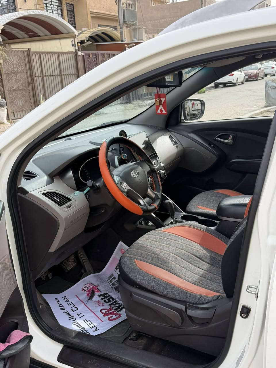 توسان 2011 فول مواصفات
بنوراما تحكم ستيرن خليجي 
مكفول محرك كير 
بسمي مكاني حي العامل 
***********
