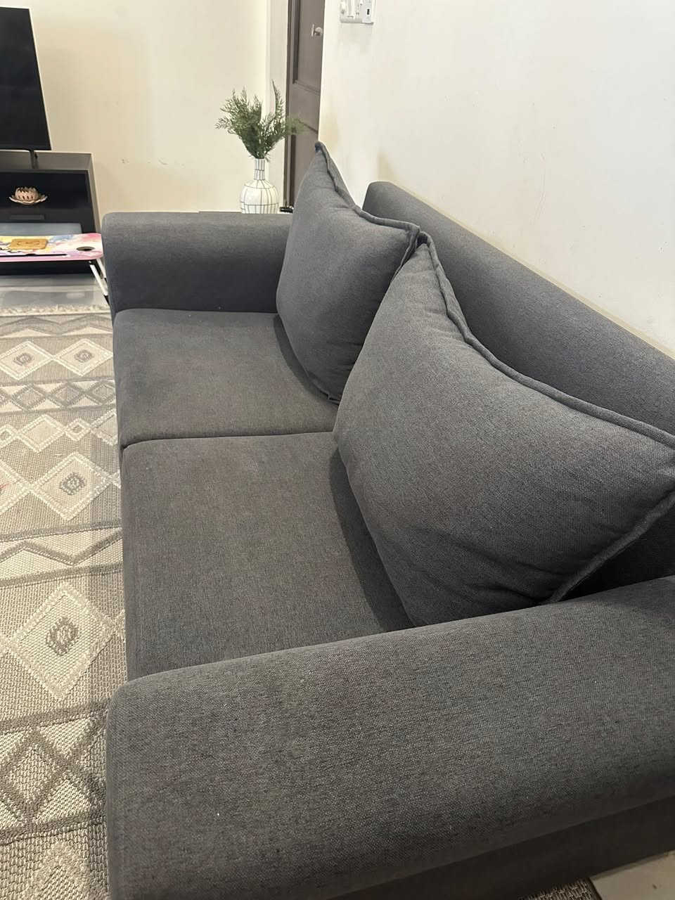 قنفة رصاصي
العرض 195 سم
نظيفة جدا بدون عيون 
السعر80


**إذا كنت صاحب هذا الإعلان وتريد حذفه لأي سبب، رجاءا أرسل رسالة إلى الدعم الفني**