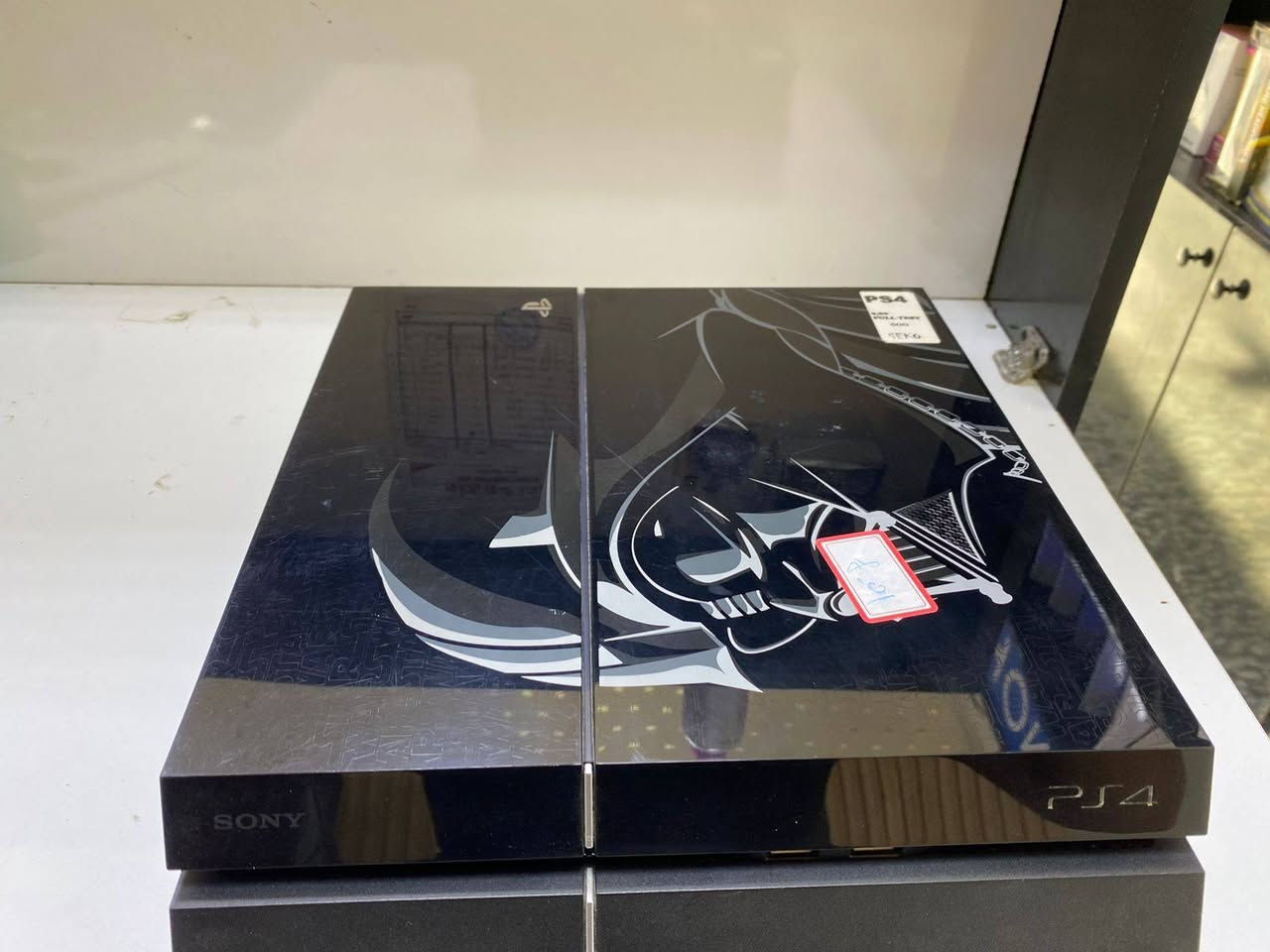 #مركز_المصطفئ
بلي فور فات مهكر  باندك نص تيرا 
اخر قطعتين متوفرات تهكير عن طريق القرص 
مع جوستك اصلي او جوستكين تجاري درجه اولئ  وملحقاته 
السعر ٢٣٥ الف يوجد توصيل لجميع المكافظات 
***********
