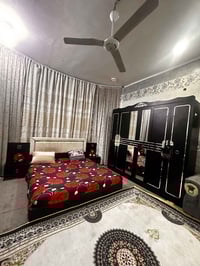 غرفه للبيع خمس قطع نظيفه السعر 450 للاستفسار اتصل على الرقم 0771158183...