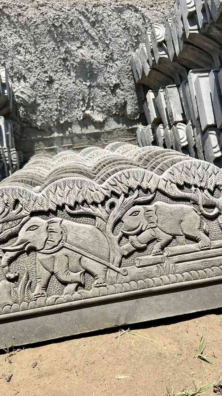 🏛️ معمل المجاهد للمقرنص الخاص بل الحدائق  🏛️
حين تلتقي الدقة بالإبداع، يكون الإنجاز عنواننا.

نفخر في معمل المجاهد للمقرنص بتقديم أجود أعمال المقرنص والديكورات المعمارية بتصاميم عصرية ولمسات فنية تضيف الفخامة والجمال لكل مشروع. نعمل بأحدث الأساليب وأفضل المواد لنضمن جودة عالية ومتانة تدوم لسنوات.

✔️ تنفيذ احترافي ودقة في التفاصيل
✔️ تصاميم حديثة وكلاسيكية
✔️ جودة عالية وأسعار منافسة ومناسبة 
✔️ التزام بالمواعيد وخدمة متميزة

ثقتكم هي أساس نجاحنا، وهدفنا أن نجعل كل مشروع تحفة معمارية تليق بذوقكم.

معمل المجاهد للمقرنص
عنوان للفخامة… ورمز للإتقان.

📞 للاستفسار والحجز ***********

📍 (حصيبة الشرقيه منطقة الشيوخ )

#معمل_المجاهد #المقرنص #ديكورات_معمارية #تشطيبات #فخامة #إبداع_وإتقان #العراق
