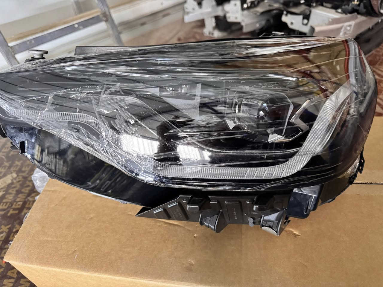 سلام عليكم
‏من رخصة آدمين متوفر لايتات  BMW G42 +G87￼ M2
‏عنوان أربيل  شاري بازرگانى B21
***********￼
