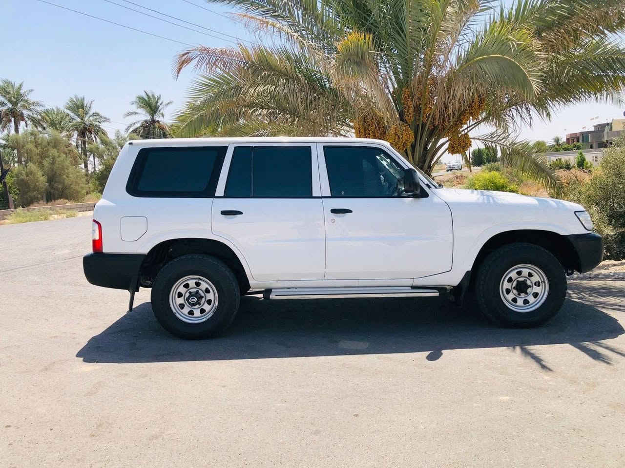 السلام عليكم للبيع فقط نيسان بترول سلك  موديل ٢٠٠٣محسن داخل ابيض مكفوله كفاله عامه فقط اقل شبر رش ب جاملج الايسر مكانها ميسان نضافه فول فول السعر ١٥٠ وبي مجال حگ الجيه الشراي فقط يتصل رحمه لهلكم متواجد عشريحه واتسب ***********
