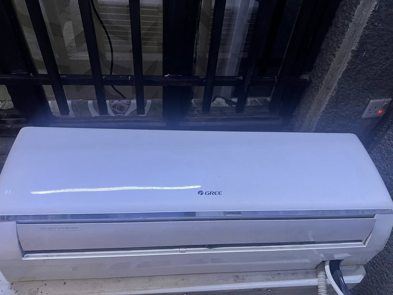 السلام عليكم
اخوان عندي سبالت مستخدمه 

1.5 طن انفيرتر نوعية كري كلش نضيف السعر 350 الف قفل 

سعر سبلت ميديا 2 طن 400 الف قفل 

كاملات بواري ريمونت قاعده جهاز انتضار كلهن 

*********** 

مكان بغداد
