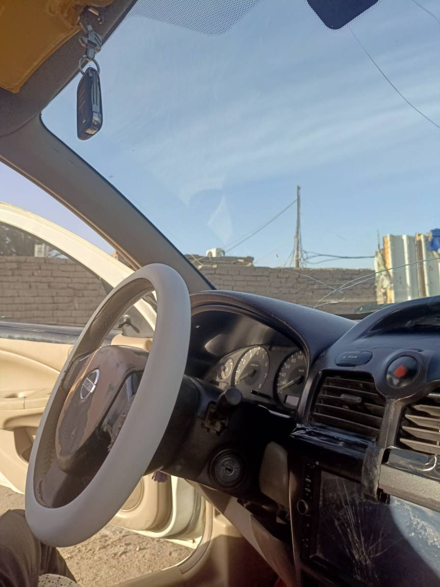 نيسان صني كوري 2007
رقمها بغداد مشروع وطني 
 مكاني الناصريه المركز 
السعر 74 وبيها مجال 
حداديه 100٪ توني سويتها 
اتصل ***********
او هذه 0785024374 وبالخدمـة
