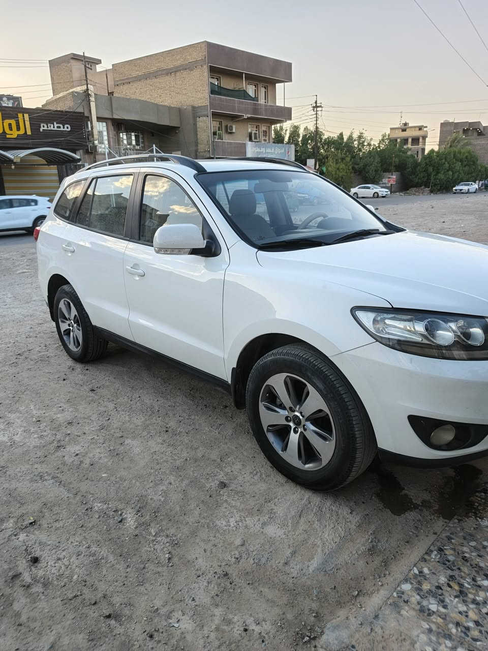 السلام عليكم سنتافيا ٢٠١٢ خليجي كير محرك صدر جديد ٣ قطع تبريد ٧ راكب ويل فراشه فتحه سقف للاتصال *********** العنوان بغداد السيديه
