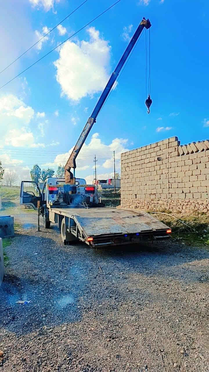 سلام عليكم كنتر بزون موديل95 وايرمنيه كلها جديده محرك 108 بدي ثابت طول 5 متر  كرين طين ونص 2سلايت سنويه 2028شرط التحويل المكان الموصل
***********
***********
