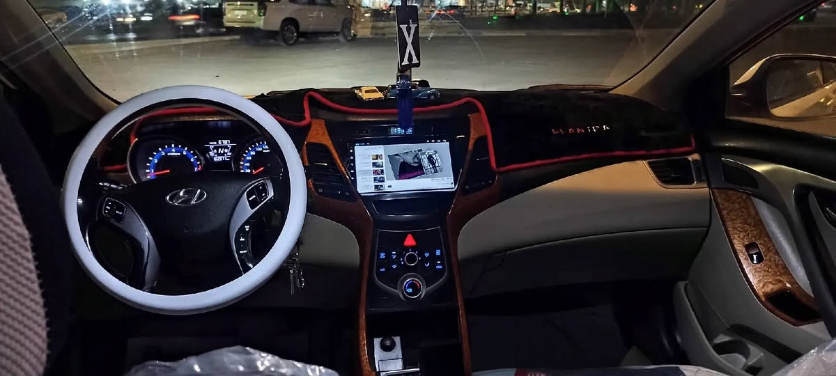 الانترااا   2016 وارد أمريكي
مكينة دوش مامفتوحه كير ومكينه وتبريد مكفولات 
السعر ٩٥ وبيه مجال

مكلف بالنشر ***********
