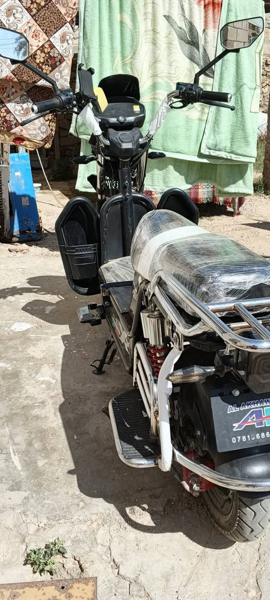 ماطور هيوشه الاخوين نضيف نقص بطاريات 2 فقط ولباقي كلهن يقرن 10
سعر 350 قفل راقم تلفون ***********
