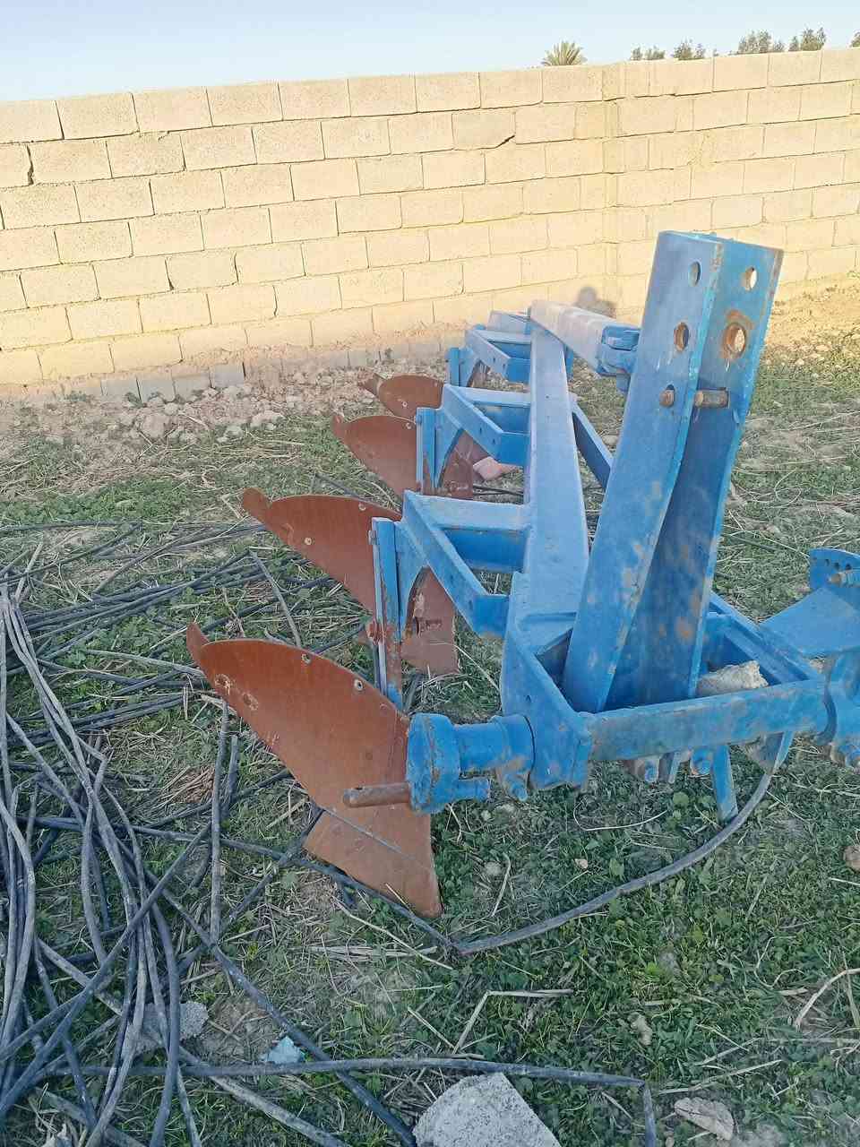 السلام عليكم عندي فيدان 16مكفول من اي شي وخياله المكان صلاح الدين الدجيل الستفسار عل رقم ***********
