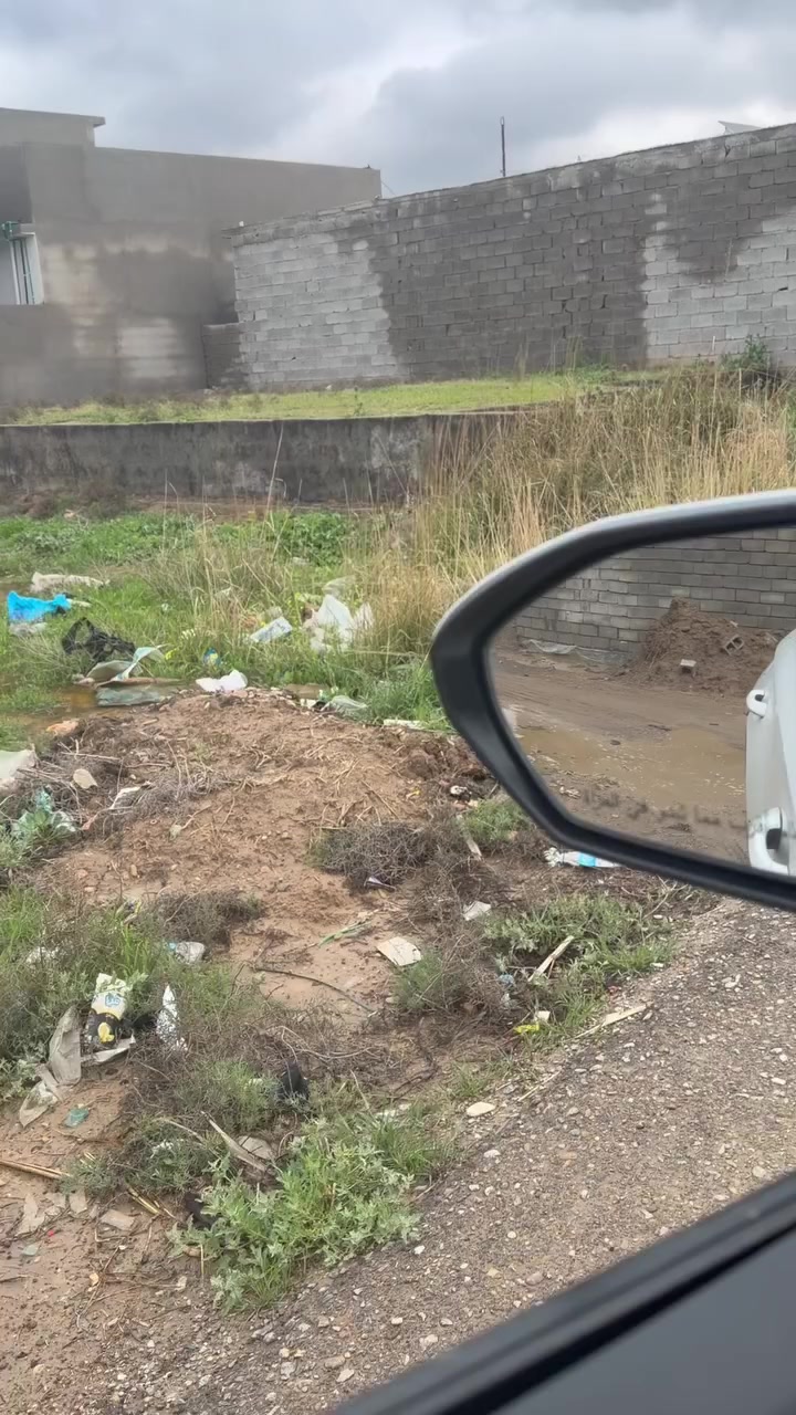 بتلو مساحه ٢٠٠مترمدفون وكامل للبيع في تقاطع القدس على المشروع كاع الخيلاني مقابيل قريت عداي من جهت المشروع تبعد على الشارع العام ٣٠٠متر طابو زراعي سند ٢٥ بيها وكالة للاتصال على ***********
ابو عذراء
