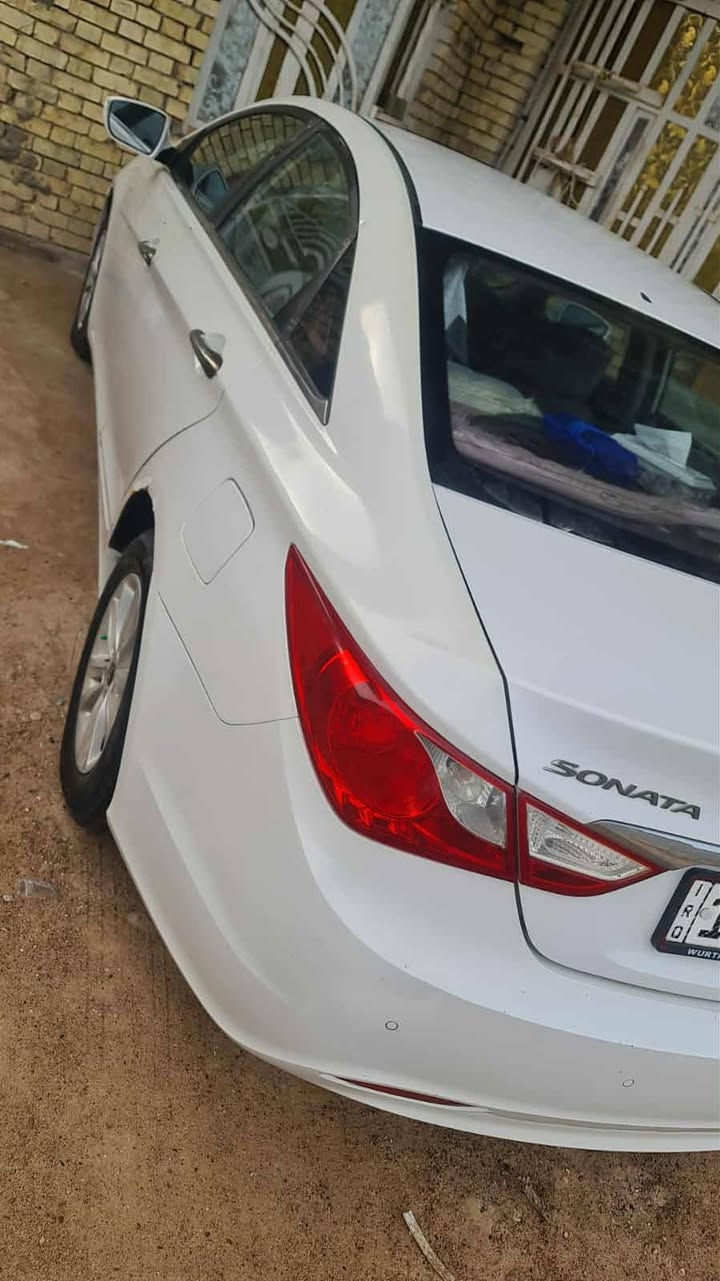 للبيع او مراوس سوناتا وارد كوري 2012
تحويل مباشر مكفولة من الضربة وغير مكفولة من الصبغ جاهزة كلها تبريد ثلج امامي وخلفي 
طخم تاير جديد
 حدادة جديدة 
شاشة ايباد 
كامرة خلفي 
حساسات خلفية
 تحكم ستيرن 
مشروع وطني سنوية للـ 28 بسمي السيارة
دوشمة جديدة
أرضيات جلد
 مابيها نقص بس بيها حالوبة بالقمارة كلش قليل
السيارة إستخدام شخصي مال بيت 
السعر115العنوان البصرة قضاء الدير للاستفسار الاتصال على الرقم 
***********
